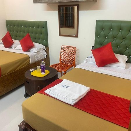 פונדיצ'רי Le Suresh Guest House מראה חיצוני תמונה