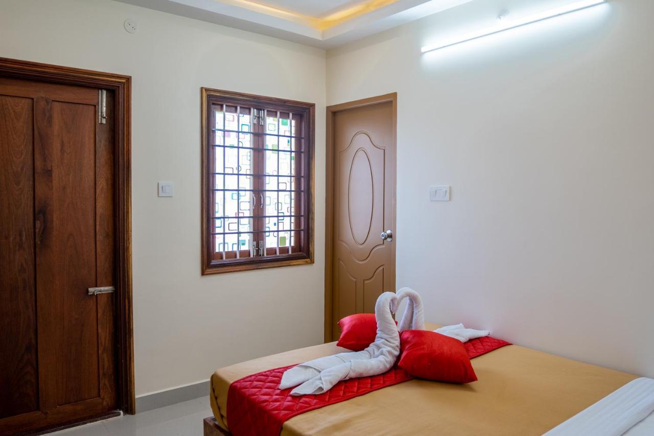 פונדיצ'רי Le Suresh Guest House מראה חיצוני תמונה